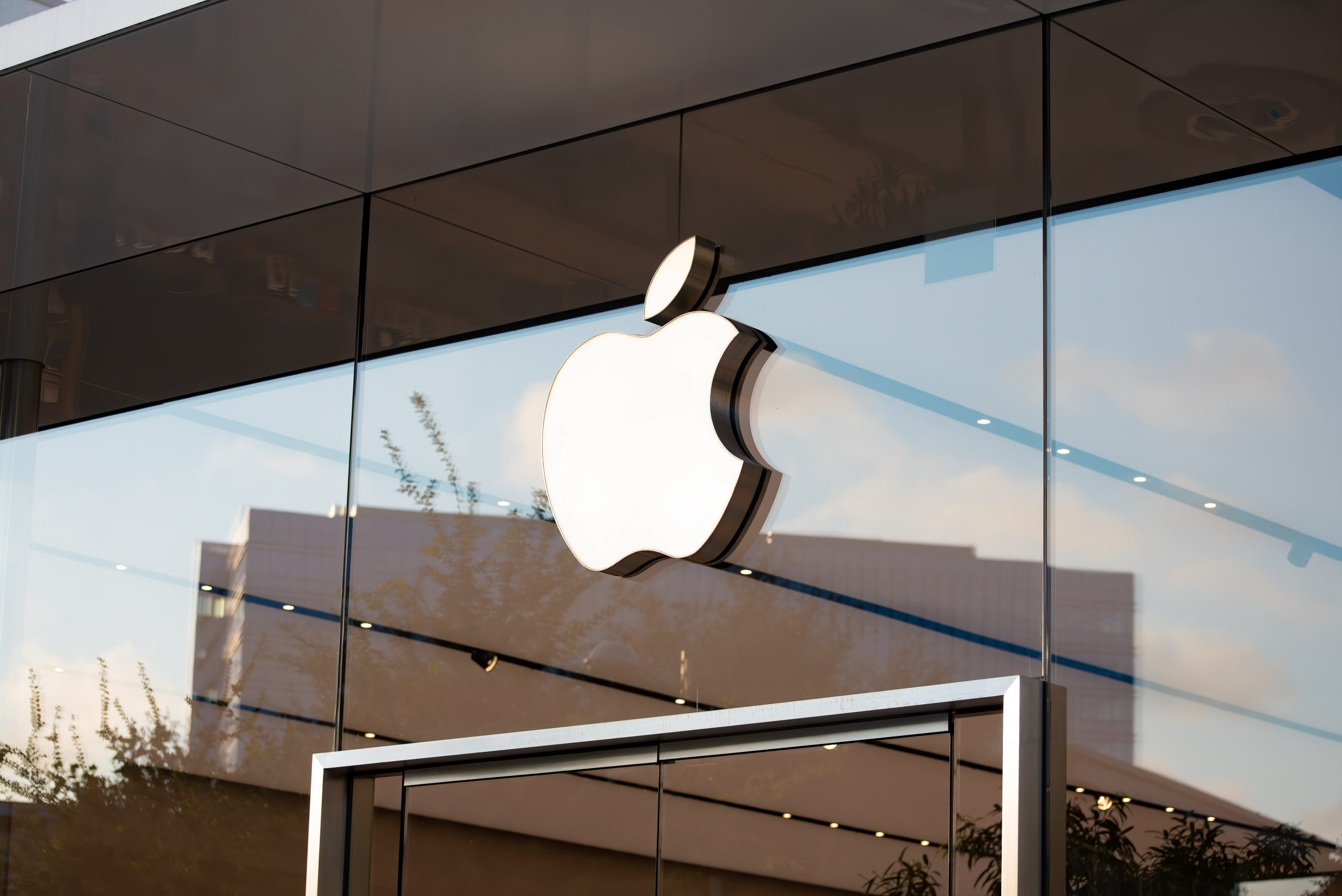 Apple launches new Security Website to boost Research Program